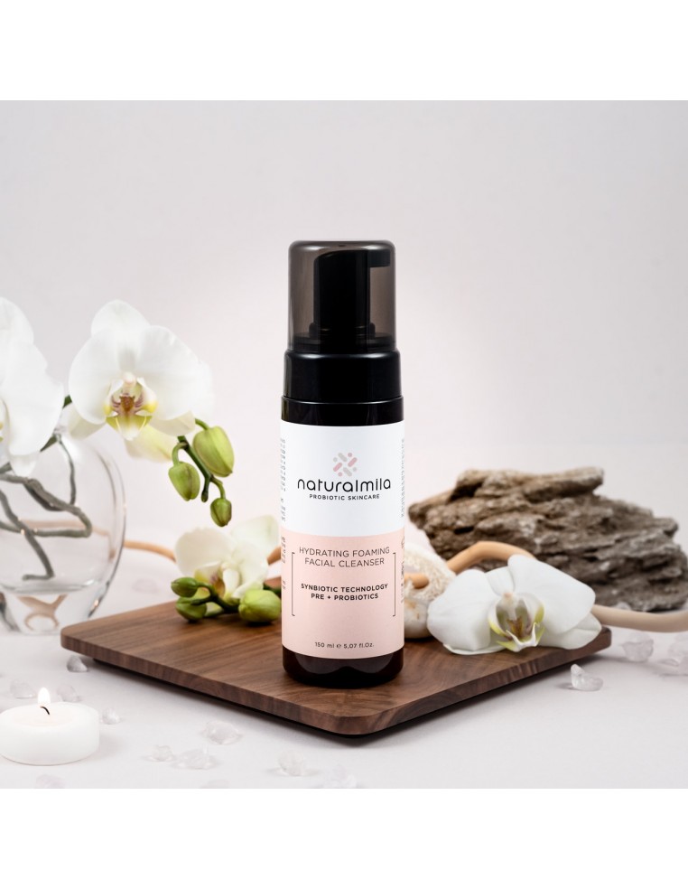 Hydrating foaming facial cleanser