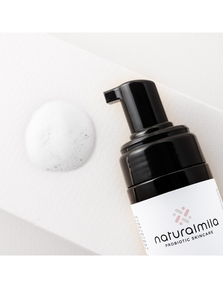 Hydrating foaming facial cleanser
